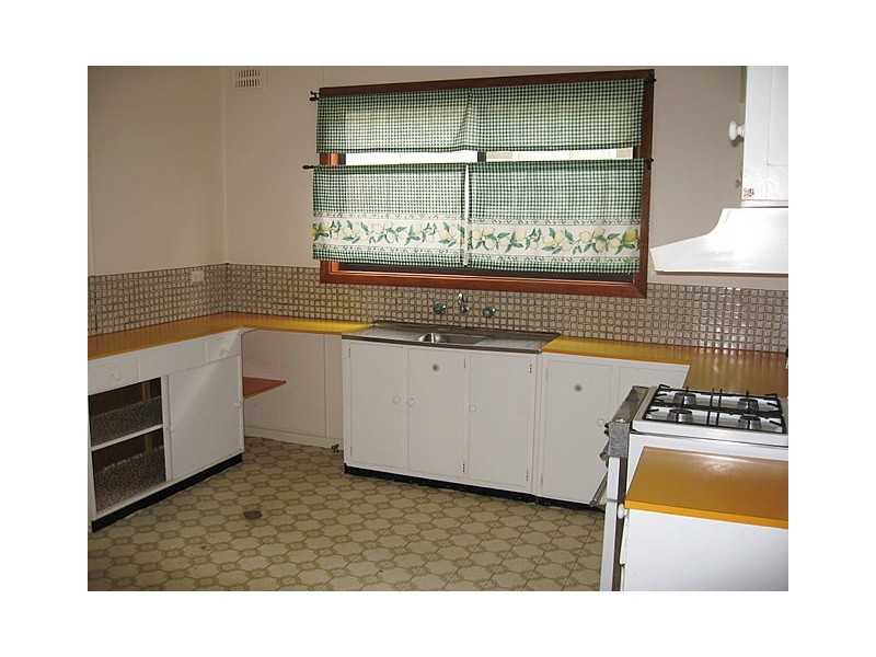 28 Thornbury Street, Parkes NSW 2870