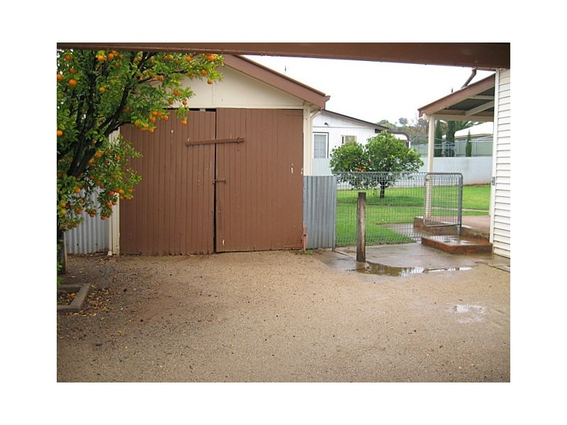 28 Thornbury Street, Parkes NSW 2870
