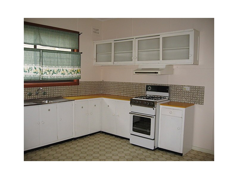 28 Thornbury Street, Parkes NSW 2870