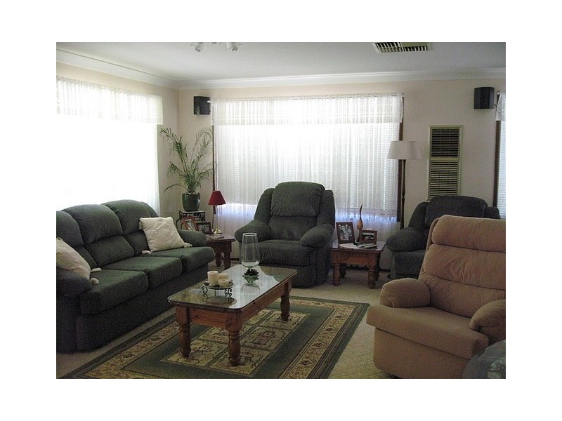 9 Want Street, Parkes NSW 2870