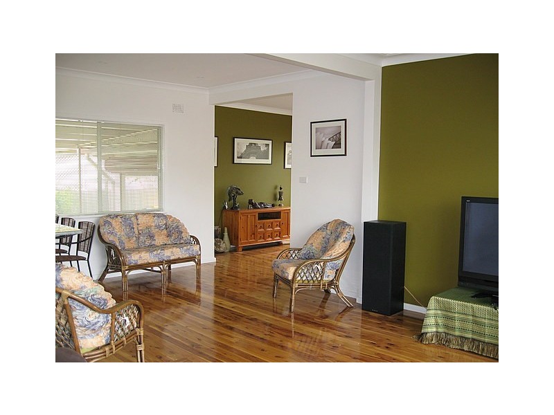17 Orange Street, Parkes NSW 2870