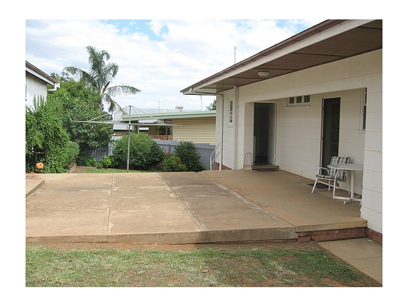 161 Currajong Street, Parkes NSW 2870