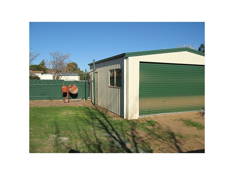 63 Dalton Street, Parkes NSW 2870