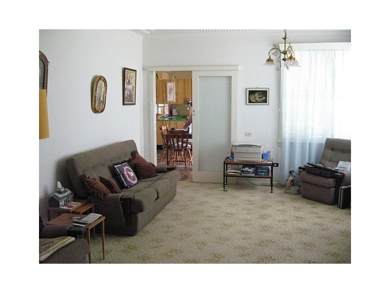 6 Lorger Street, Parkes NSW 2870