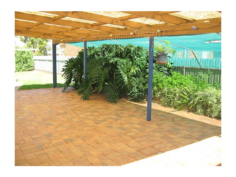 34 Flinders Street, Parkes NSW 2870