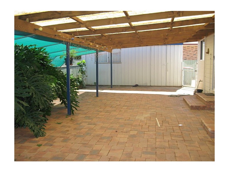 34 Flinders Street, Parkes NSW 2870