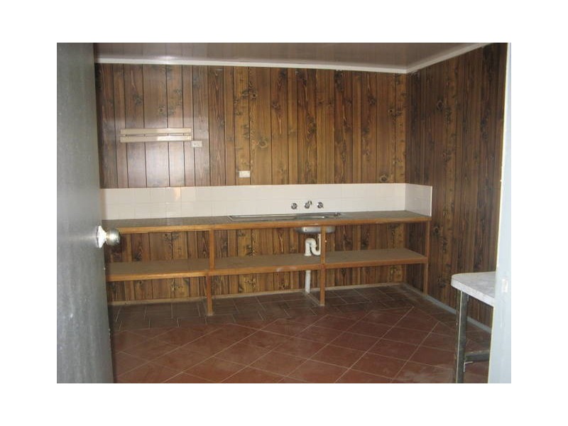 42 Matthews Street, Parkes NSW 2870