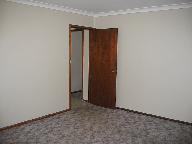 42 Medlyn Street, Parkes NSW 2870