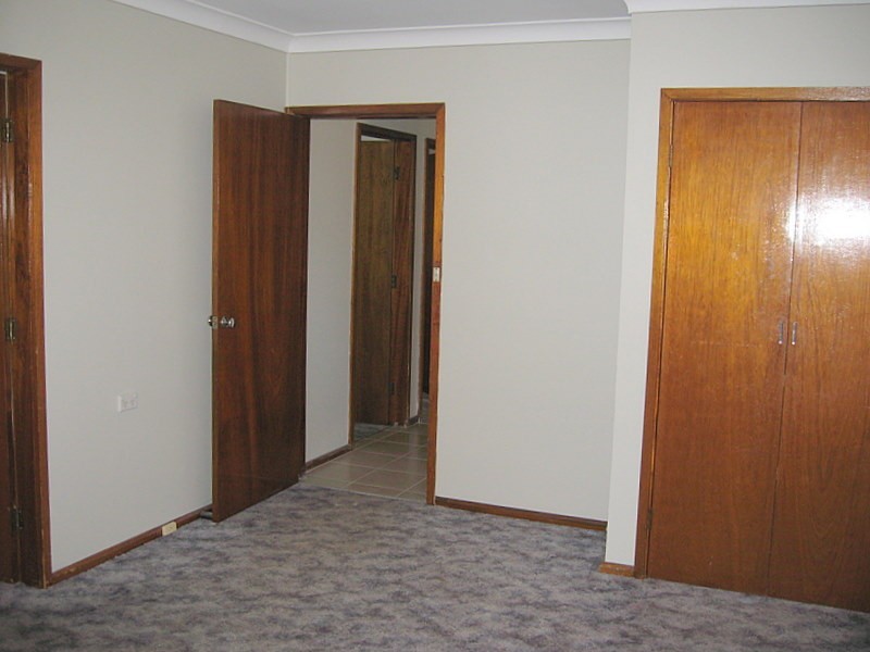 42 Medlyn Street, Parkes NSW 2870