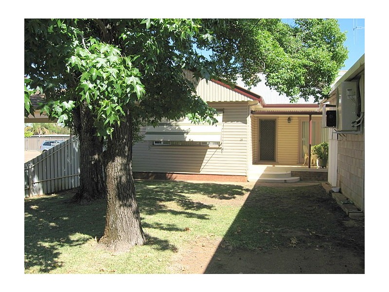 26 Welcome Street, Parkes NSW 2870