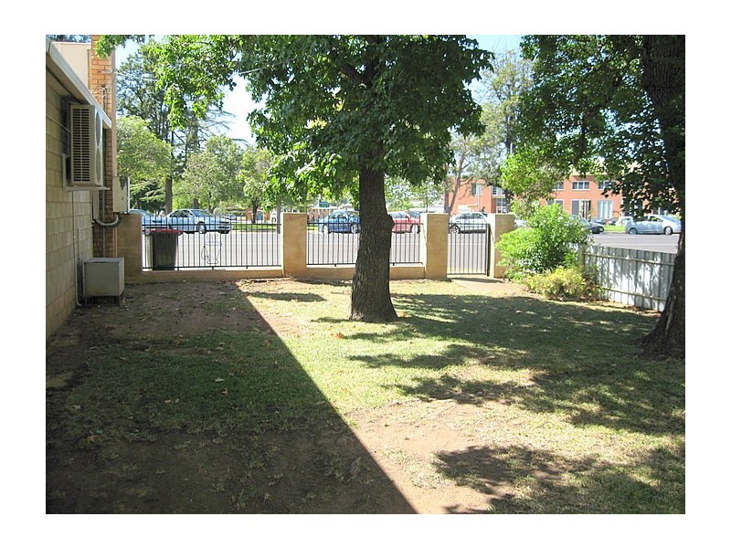 26 Welcome Street, Parkes NSW 2870