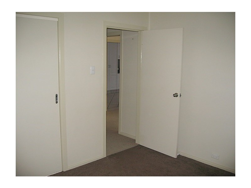 82 High Street, Parkes NSW 2870