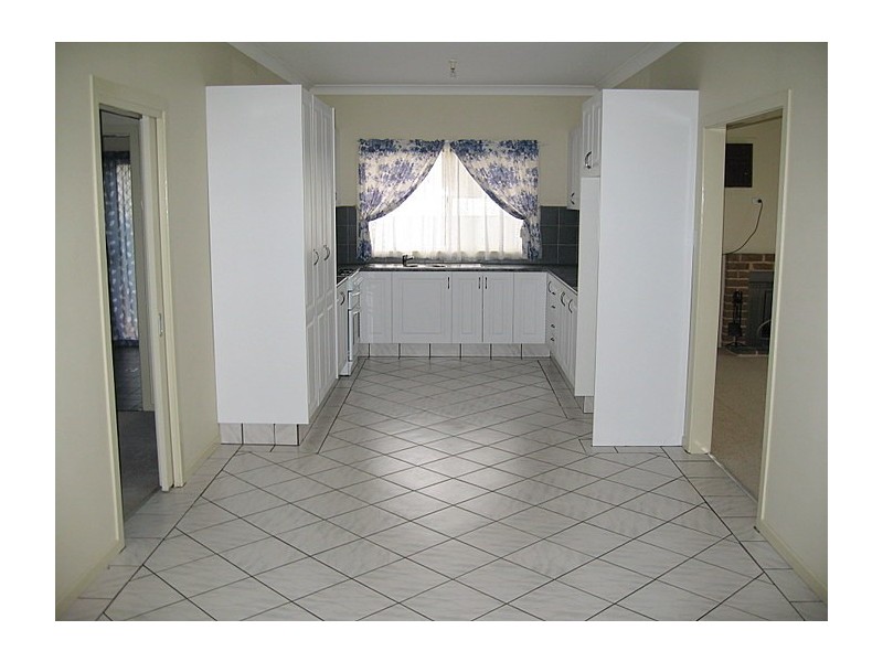 82 High Street, Parkes NSW 2870