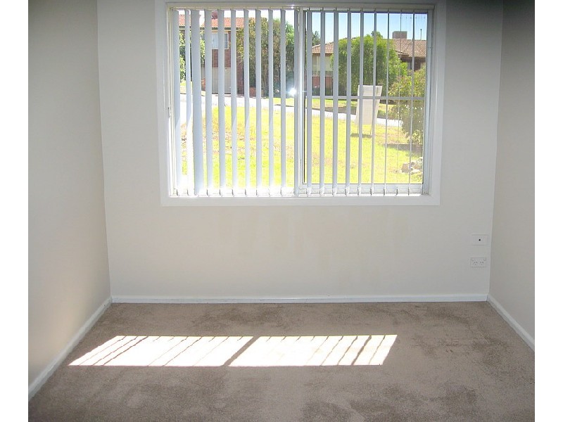 31 Barton Street, Parkes NSW 2870