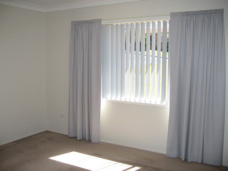 31 Barton Street, Parkes NSW 2870