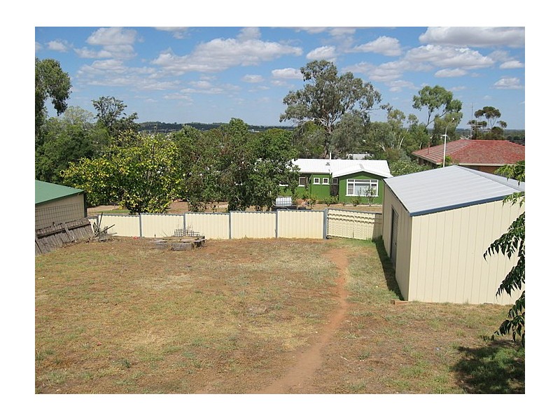 49 Rose Street, Parkes NSW 2870
