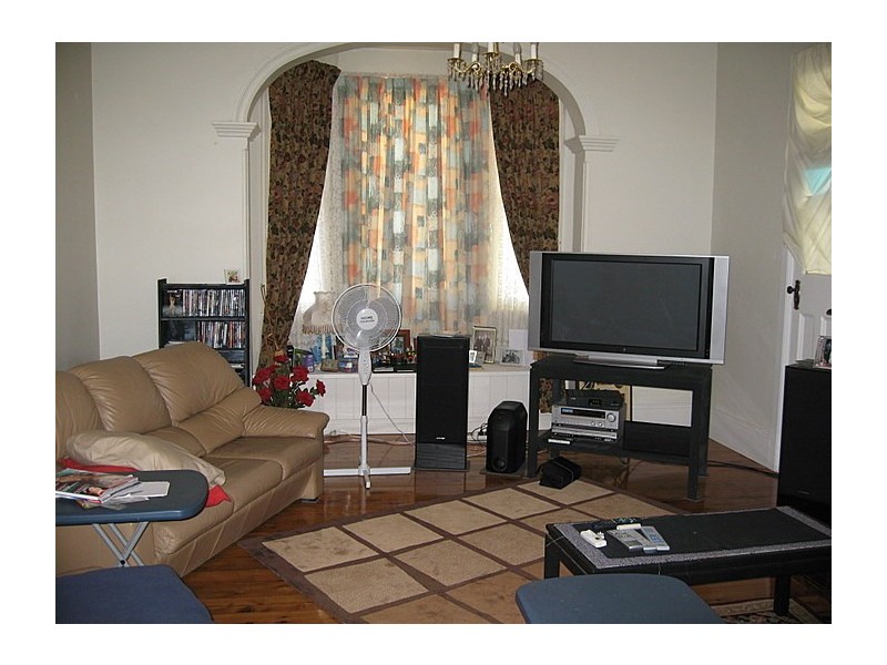 73 Currajong Street, Parkes NSW 2870