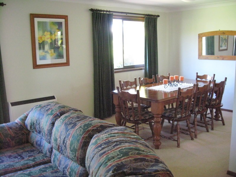 27 Lawson Street, Parkes NSW 2870