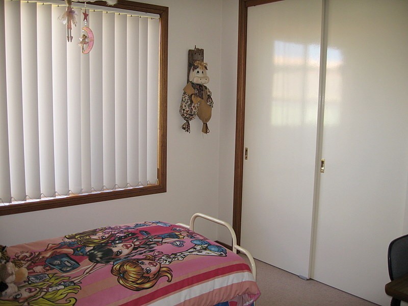 10 Cobden Place, Parkes NSW 2870