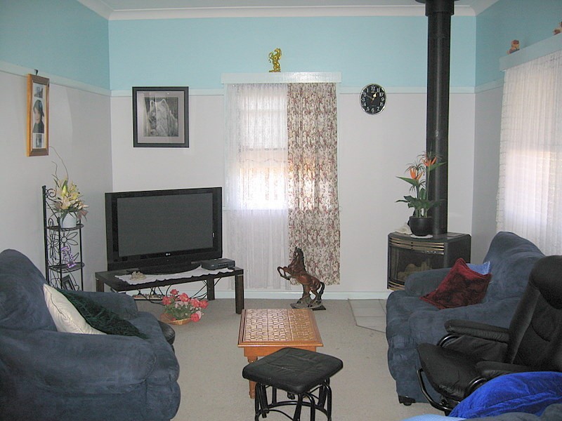 36 May Street, Parkes NSW 2870