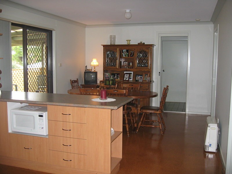 4 George Field Drive, Parkes NSW 2870