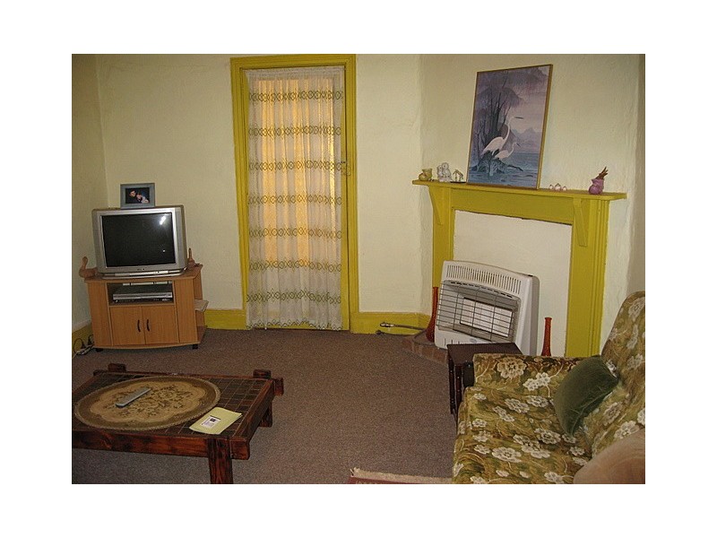 12 Caswell Street, Peak Hill NSW 2869