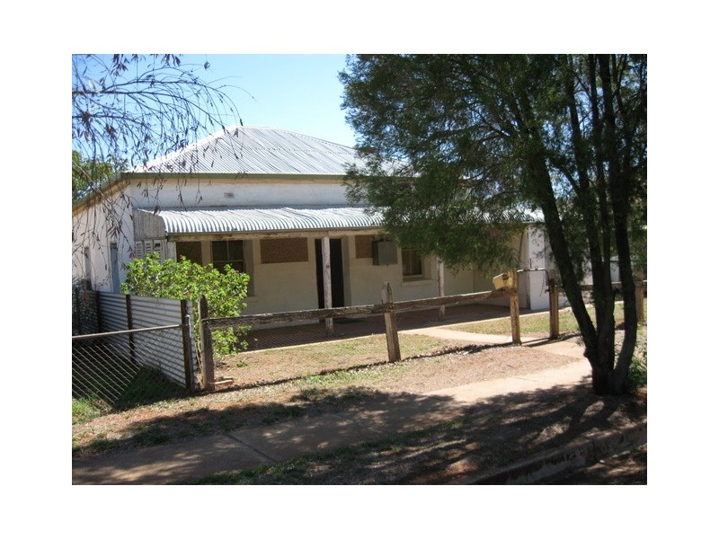 12 Caswell Street, Peak Hill NSW 2869