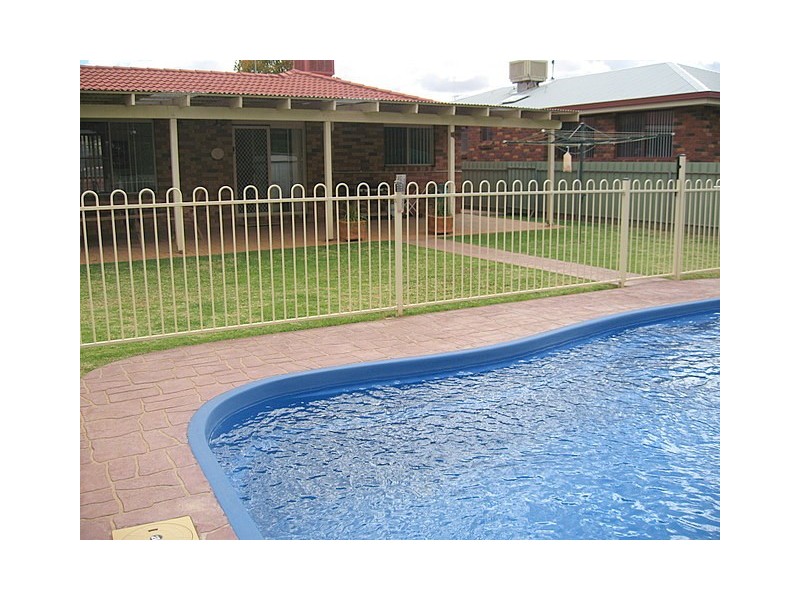 22 Ebelina Crescent, Parkes NSW 2870