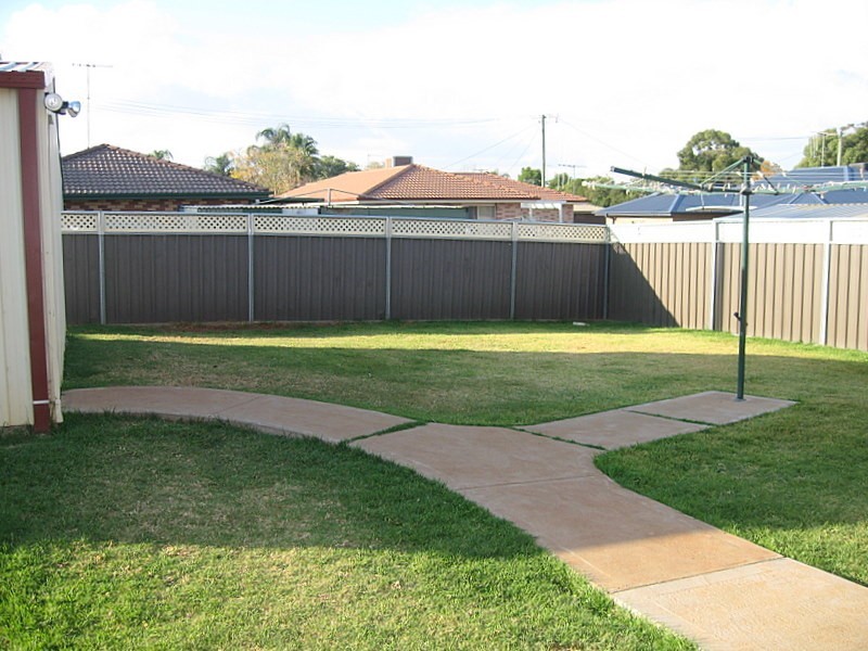 70  Best Street, Parkes NSW 2870