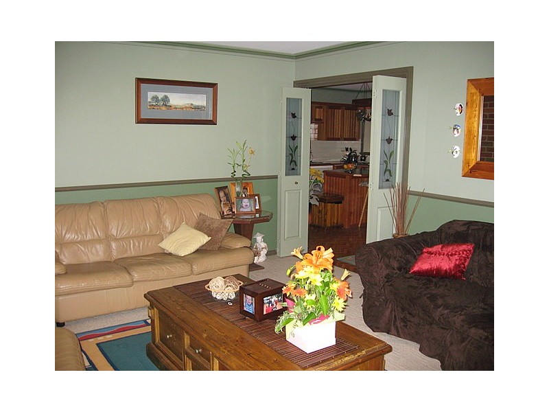 1/4 Friendship Place, Parkes NSW 2870