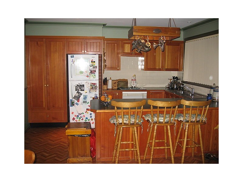 1/4 Friendship Place, Parkes NSW 2870