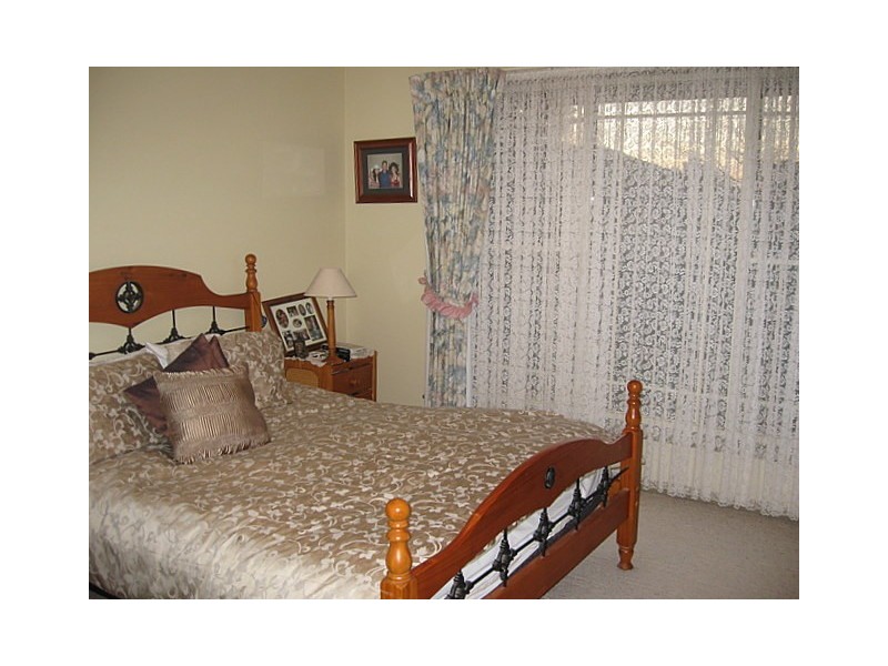 1/4 Friendship Place, Parkes NSW 2870