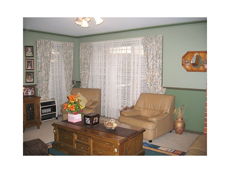 1/4 Friendship Place, Parkes NSW 2870