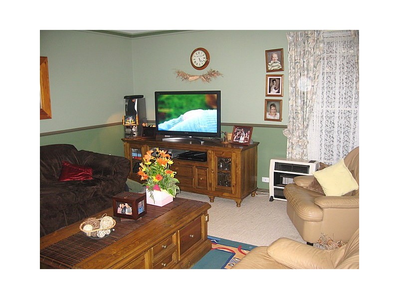 1/4 Friendship Place, Parkes NSW 2870