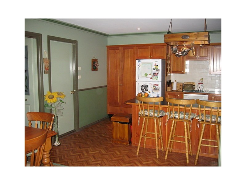 1/4 Friendship Place, Parkes NSW 2870