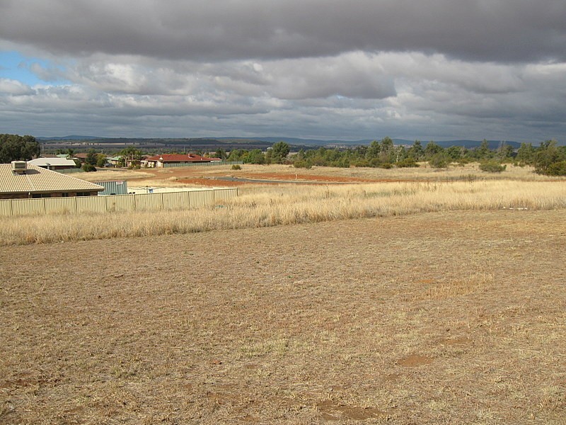 9 Vaucluse Place, Parkes NSW 2870