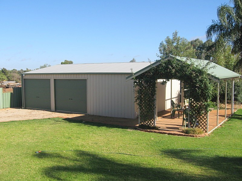 13 Moulden Street, Parkes NSW 2870