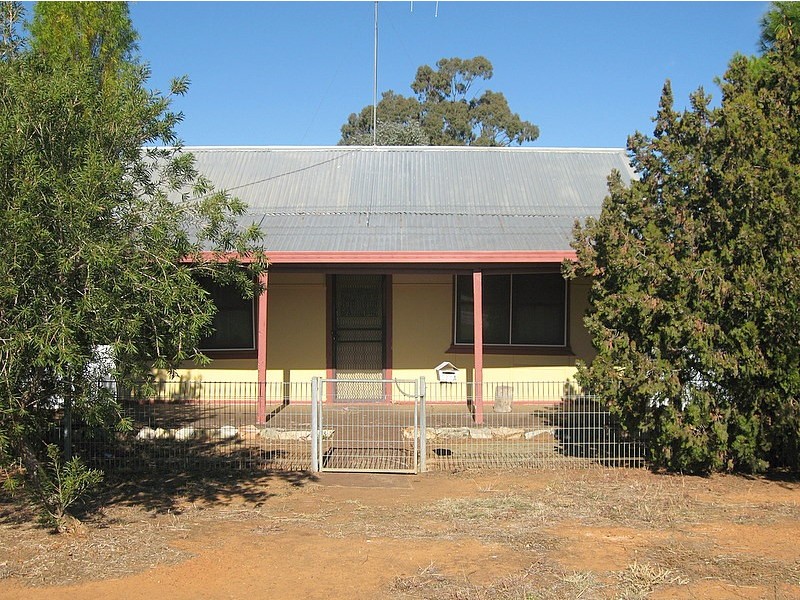 113 Dalton Street, Parkes NSW 2870