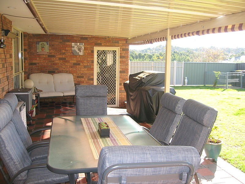 21 Glenburnie Close, Parkes NSW 2870