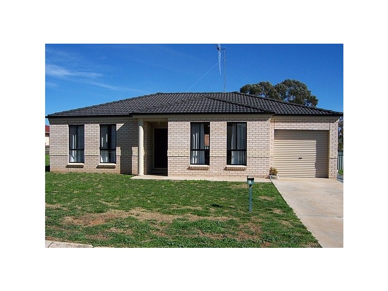 14 George Field Drive, Parkes NSW 2870