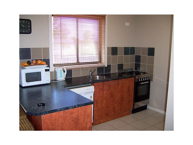 14 George Field Drive, Parkes NSW 2870