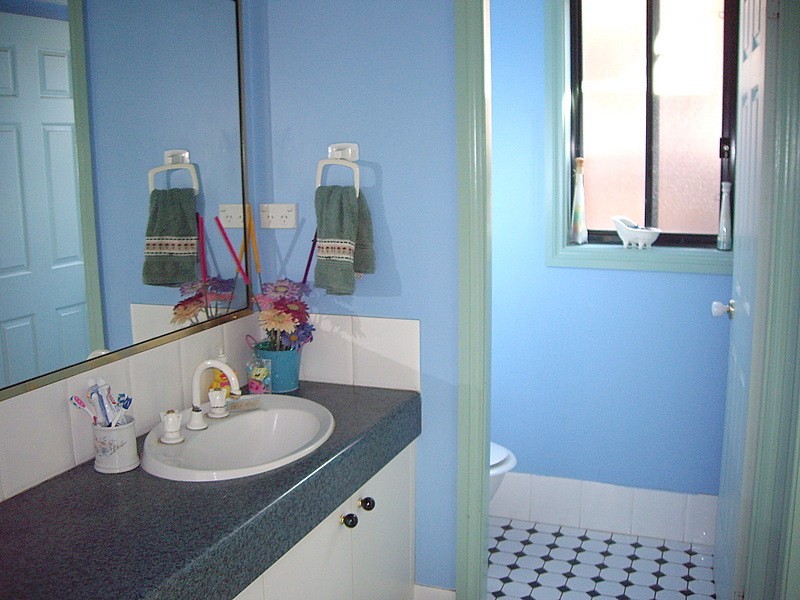 64 Best Street, Parkes NSW 2870