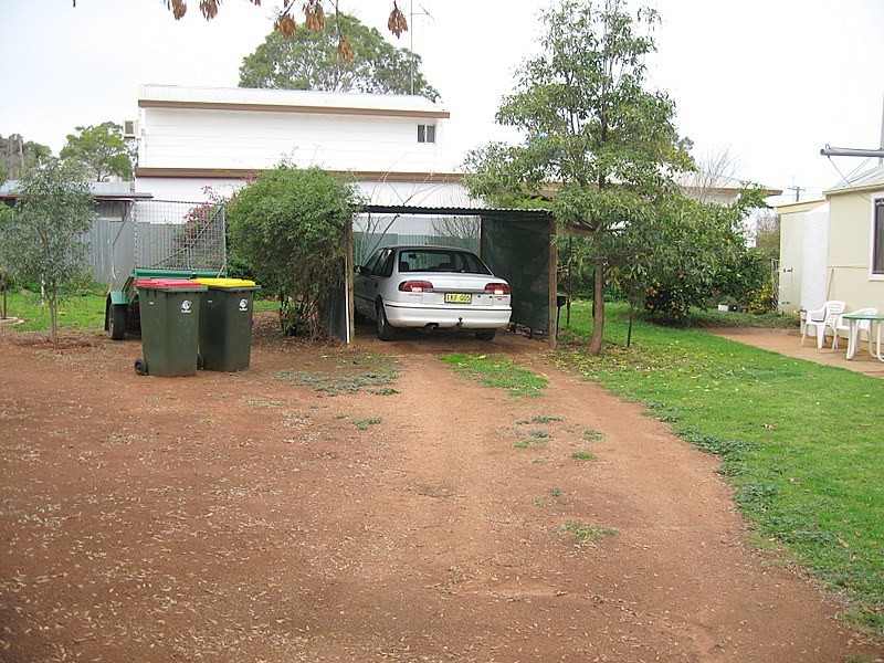 18 Wentworth Street, Parkes NSW 2870