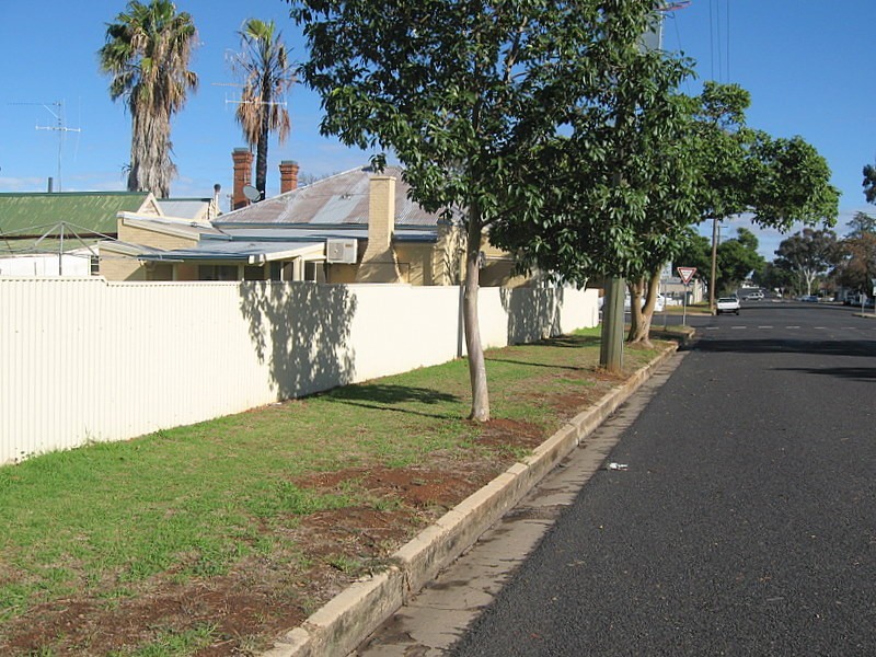 97 Currajong Street, Parkes NSW 2870