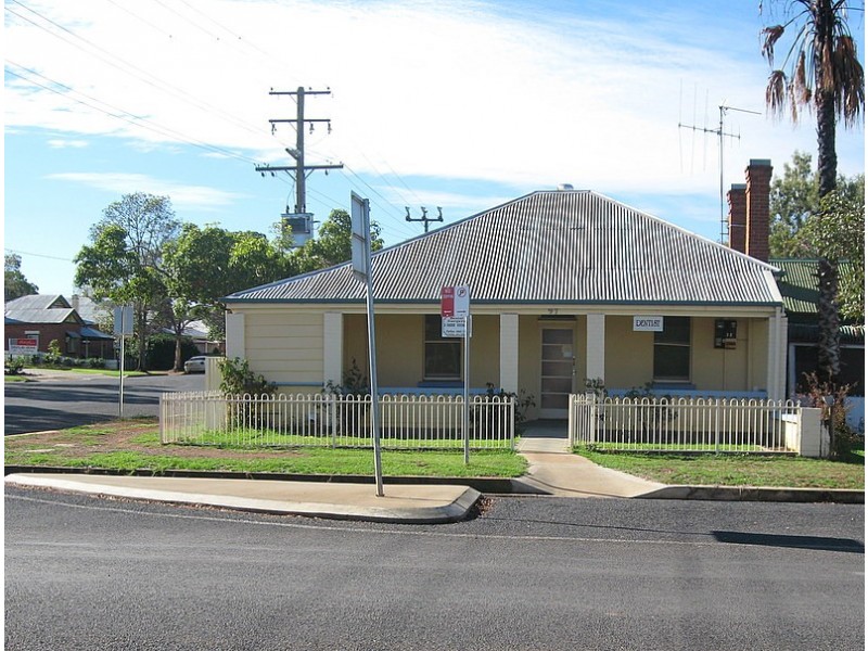 97 Currajong Street, Parkes NSW 2870