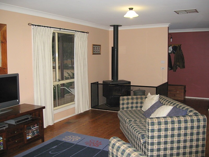 20 Field Road, Parkes NSW 2870
