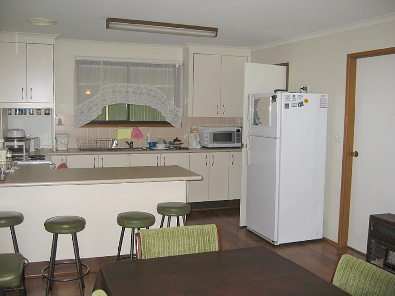 6 Basil Avenue, Parkes NSW 2870