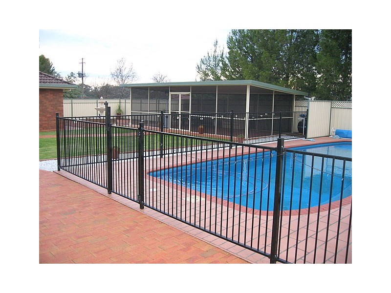 240 Nash Street, Parkes NSW 2870