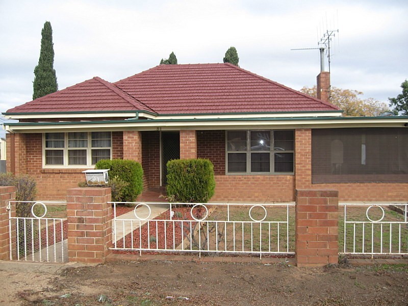 31  Cecile Street, Parkes NSW 2870