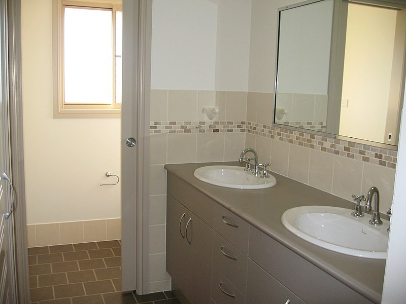 23 Park Street, Parkes NSW 2870